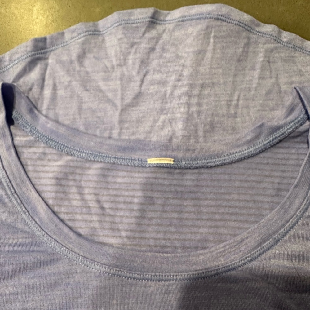 Lululemon Side Design Tank - Picture 3 of 3